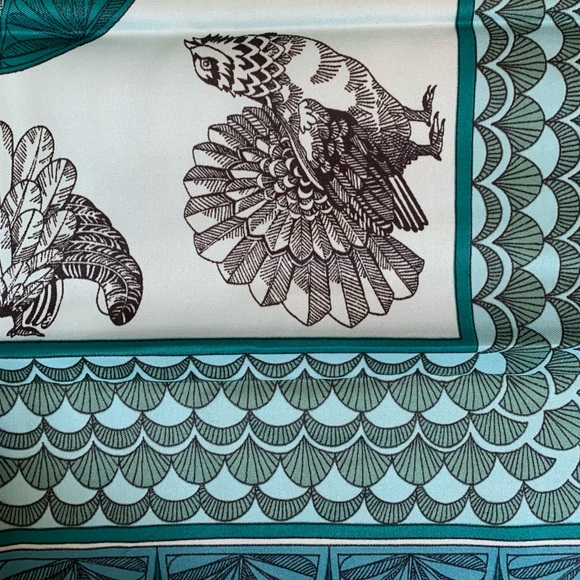 NWT Bird Scarf by Cornelia James - Picture 2 of 8